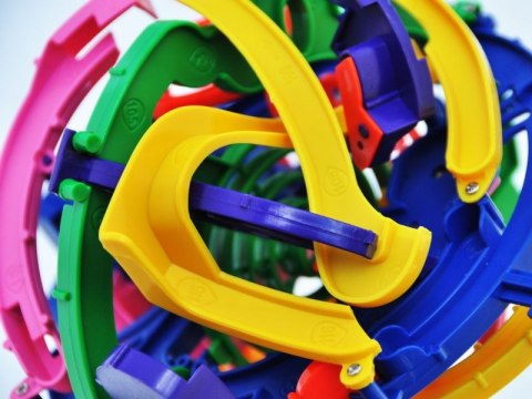Inteligentna KULA LABIRYNT 3D - sprytna przeplatanka Inteligentna KULA LABIRYNT 3D - sprytna przeplatanka
