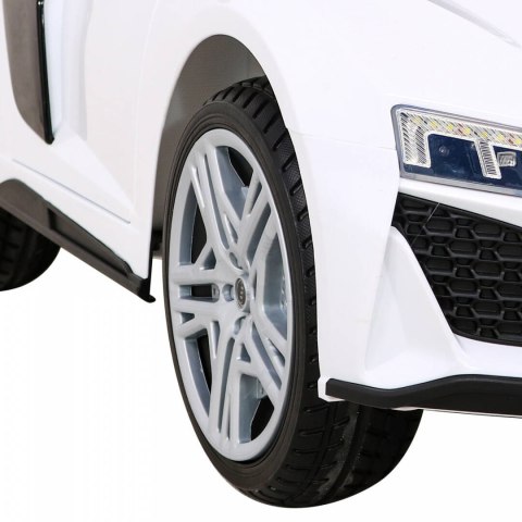 Audi R8 LIFT Samochodzik na akumulator Biały + Pilot + Koła EVA + MP3 + LED Audi R8 LIFT Samochodzik na akumulator Biały + Pilot + Koła EVA + MP3 + LED
