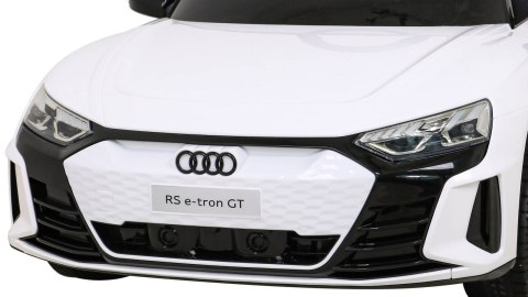 Audi RS E-Tron GT na akumulator Biały + Pilot + Napęd 4x4 + Radio MP3 + LED + EVA Audi RS E-Tron GT na akumulator Biały + Pilot + Napęd 4x4 + Radio MP3 + LED + EVA