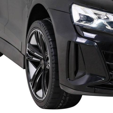 Audi RS E-Tron GT na akumulator Czarny + Pilot + Napęd 4x4 + Radio MP3 + LED + EVA Audi RS E-Tron GT na akumulator Czarny + Pilot + Napęd 4x4 + Radio MP3 + LED + EVA