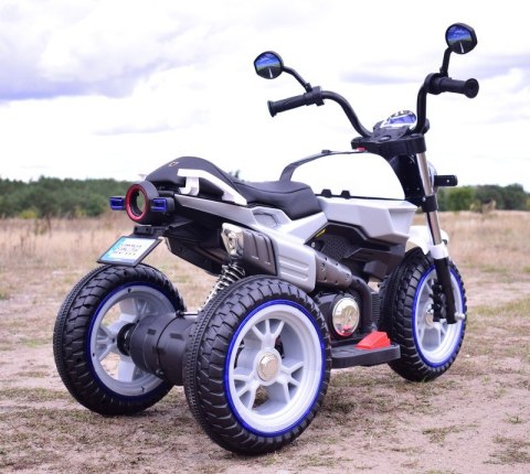 WIELKI MOTOR NA AKUMULATOR WIELKIE KOŁA WIELKI MOTOR NA AKUMULATOR WIELKIE KOŁA