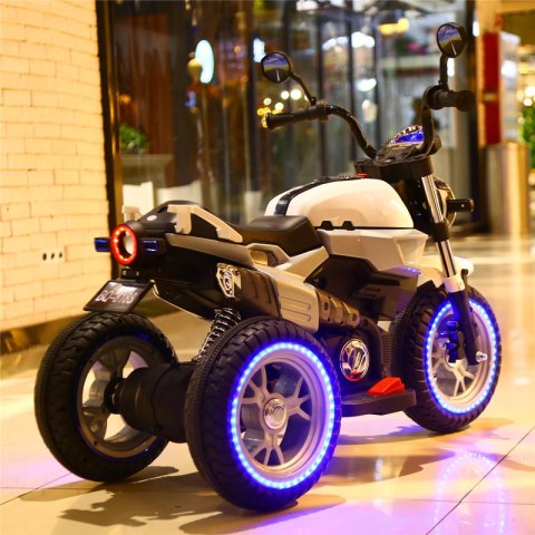 WIELKI MOTOR NA AKUMULATOR WIELKIE KOŁA WIELKI MOTOR NA AKUMULATOR WIELKIE KOŁA
